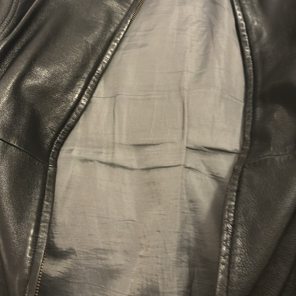 Leather jacket - Picture 4 of 5